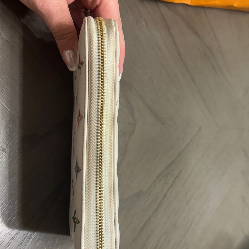 Louis Vuitton Zippy Garden Wallet - Picture 2 of 14